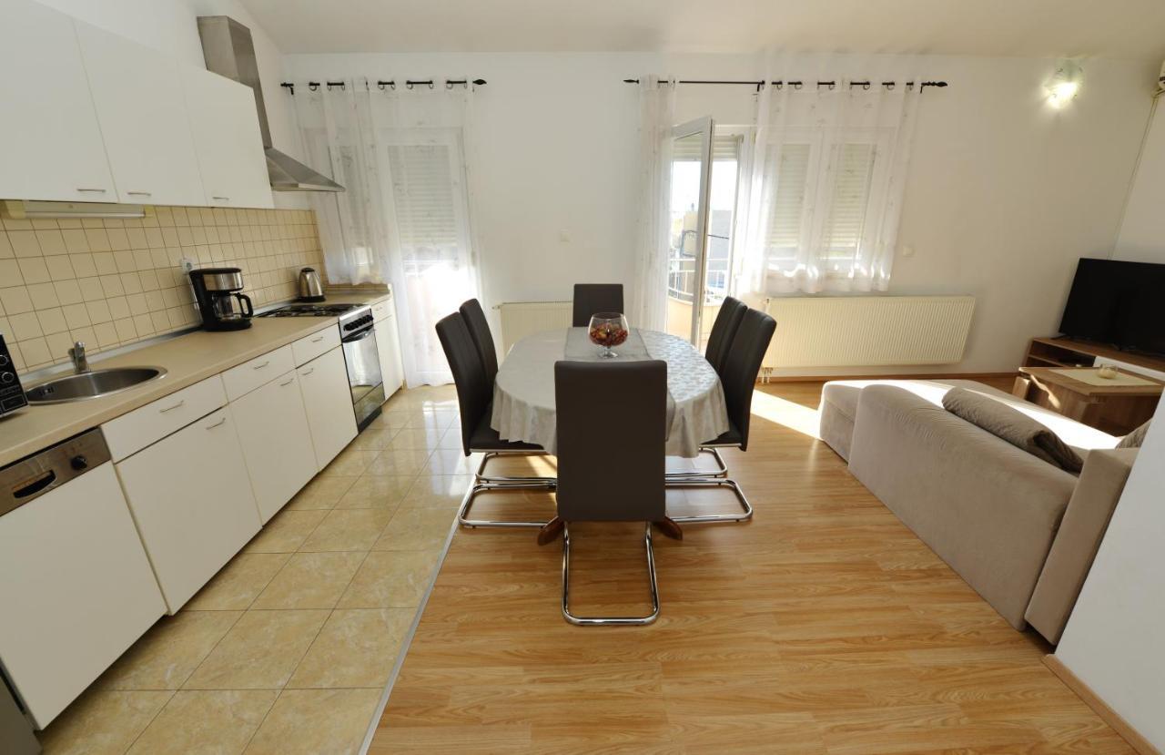 Apartmani Stadion Задар Екстериор снимка