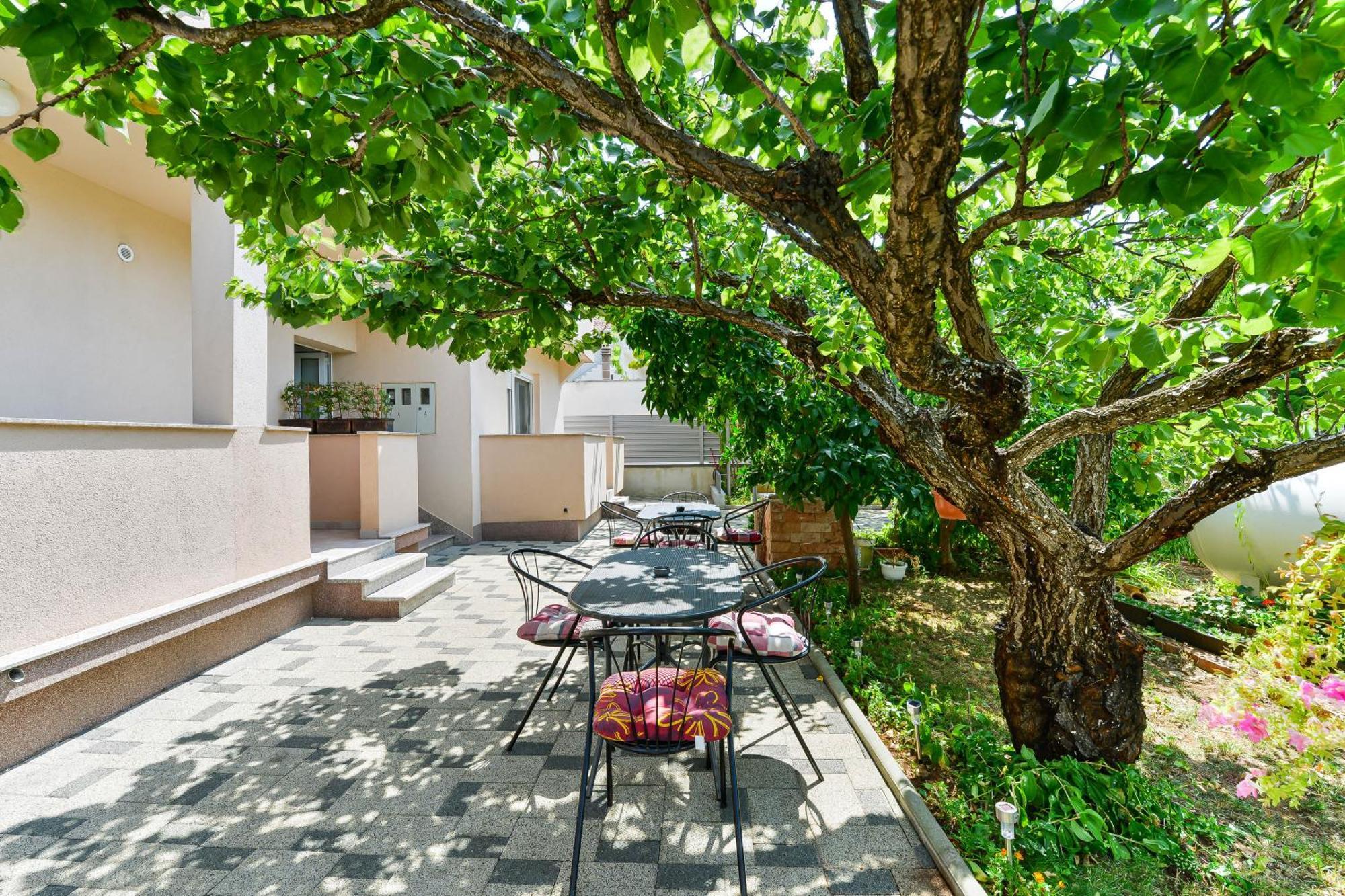 Apartmani Stadion Задар Екстериор снимка