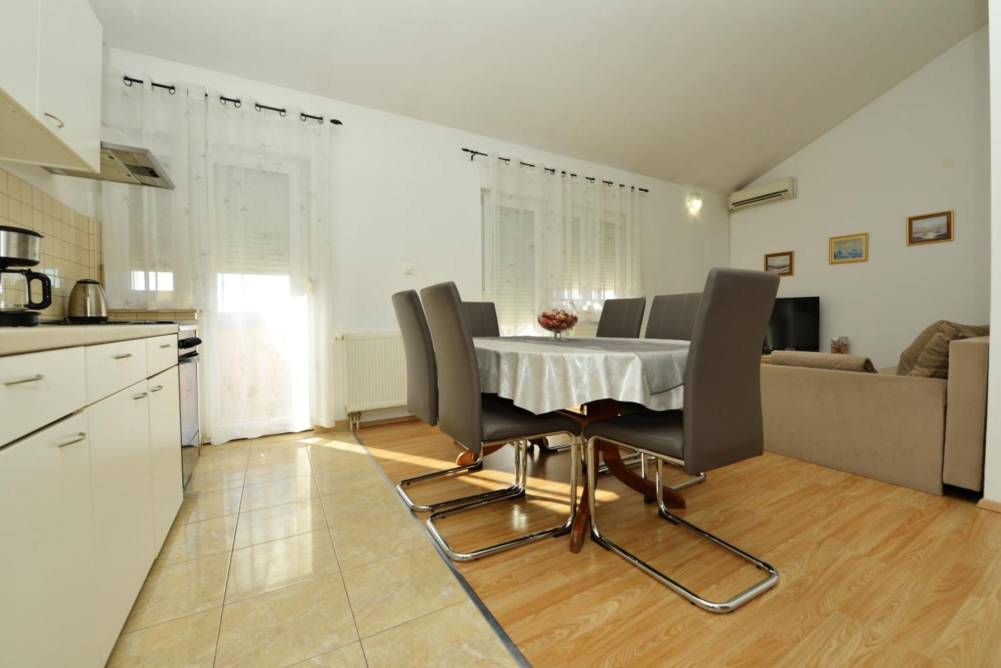 Apartmani Stadion Задар Стая снимка