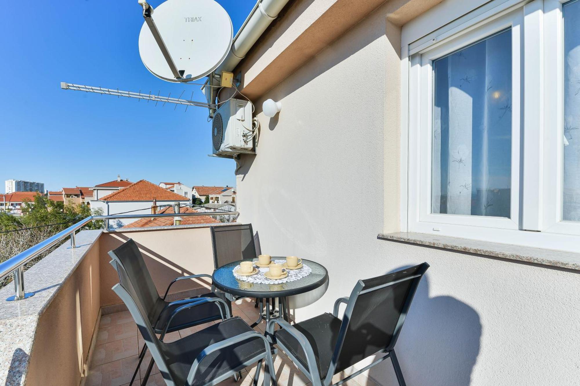Apartmani Stadion Задар Стая снимка